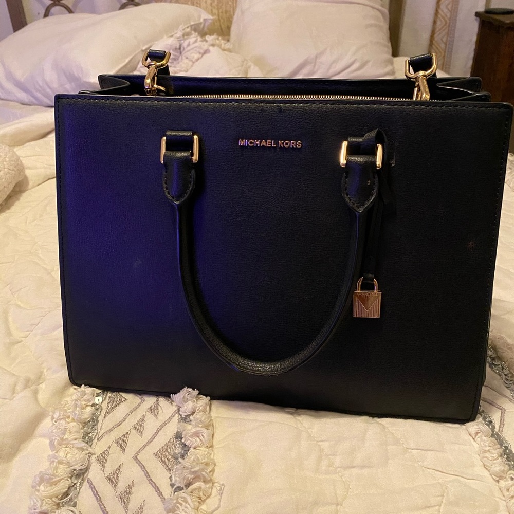 Michael Kors Sutton Satchel medium